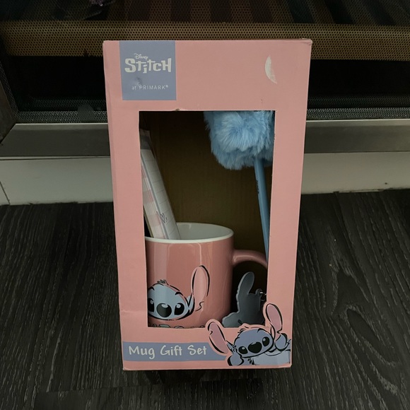 NWT lilo and stitch gift set - Picture 1 of 2